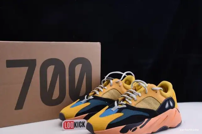 WAVE YELLOW NEW YEEZY ADIDAS GZ6984 BOOST COLORWAY SUN RUNNER 700 0701